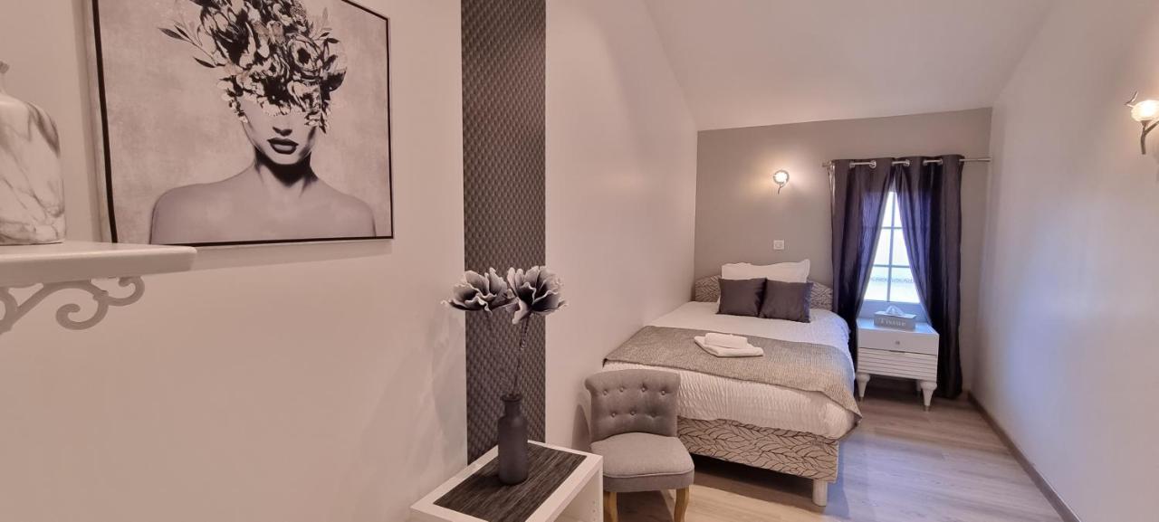 Domaine Des Pierres Precieuses - Demeure De Charme - Grand Standing - 15 Pers - Spa - Massages - Detente Et Bien-Etre - 30' Bordeaux Gauriaguet Exterior foto